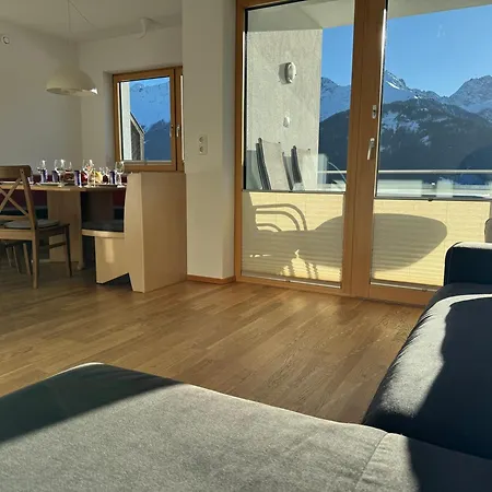 Apartstark Apartment *